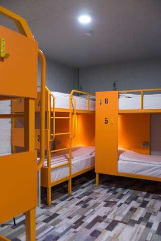 Хостелы City Hostel Shymkent Шымкент Кровать в общем 6-местном номере-1
